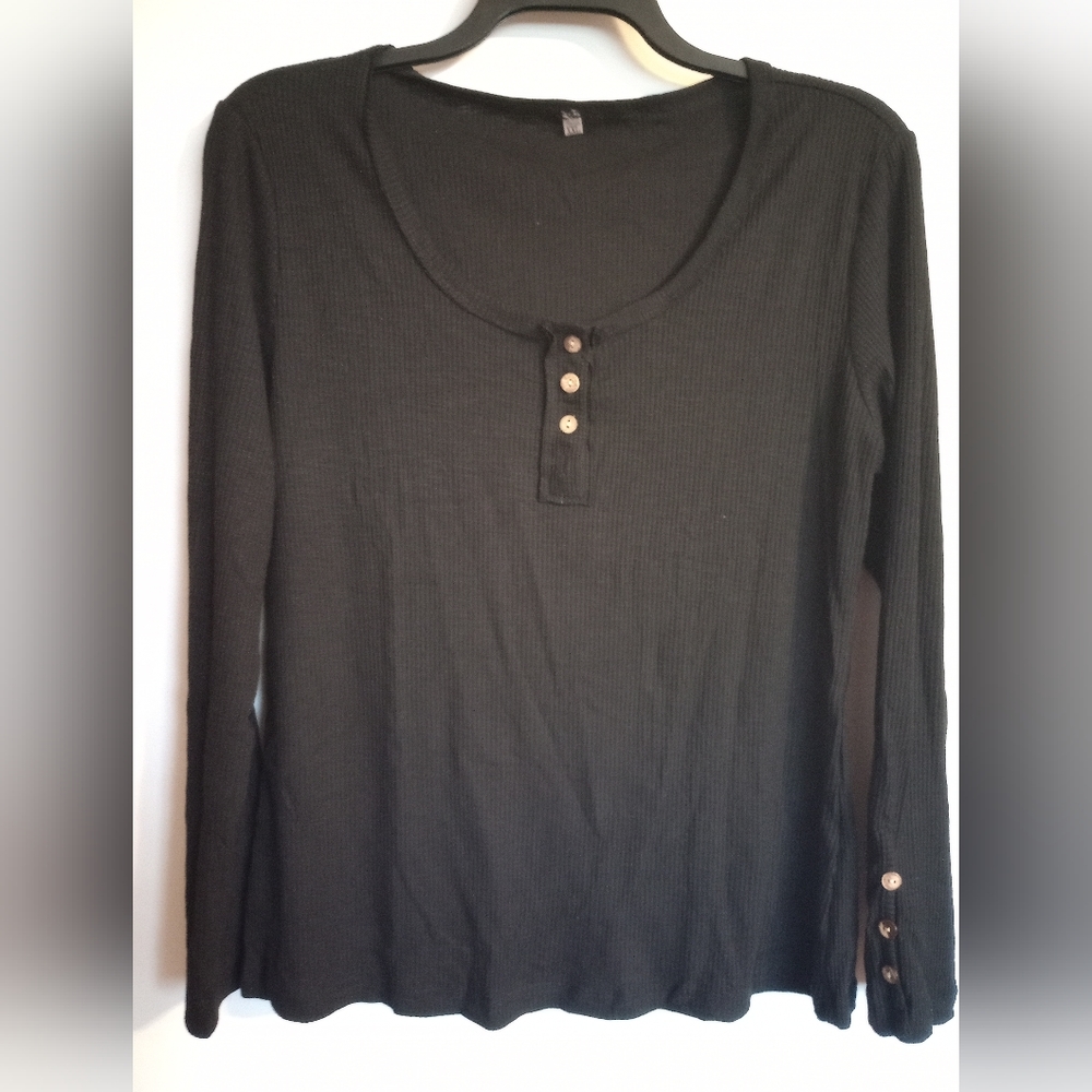 NWOT Black Long sleeve Ribbed Top Button Accents